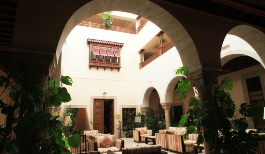 Borj Dhiafa Hotel Сфакс Екстериор снимка