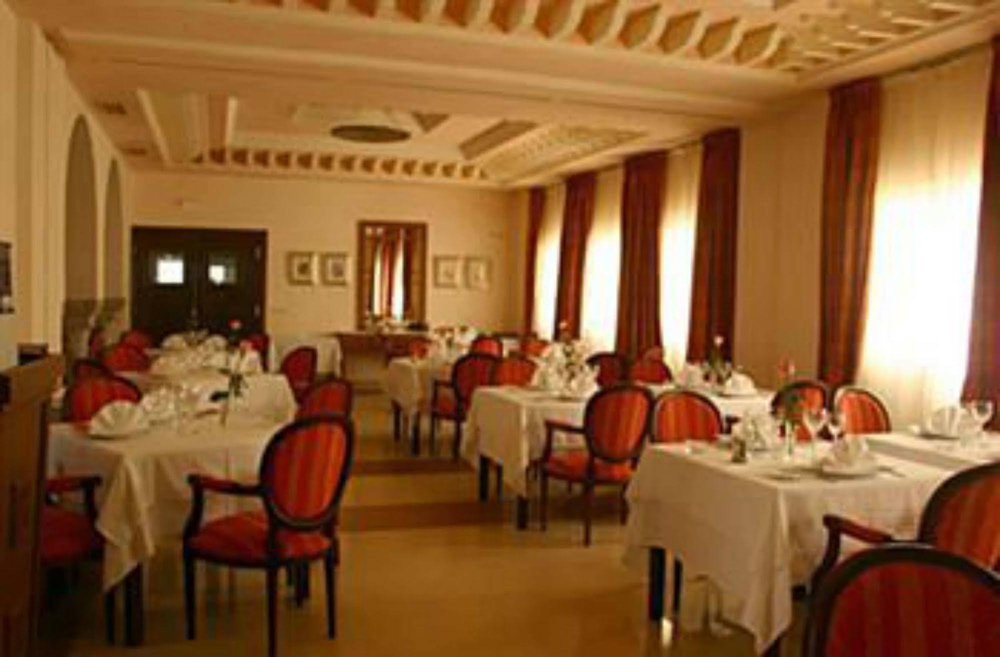 Borj Dhiafa Hotel Сфакс Екстериор снимка