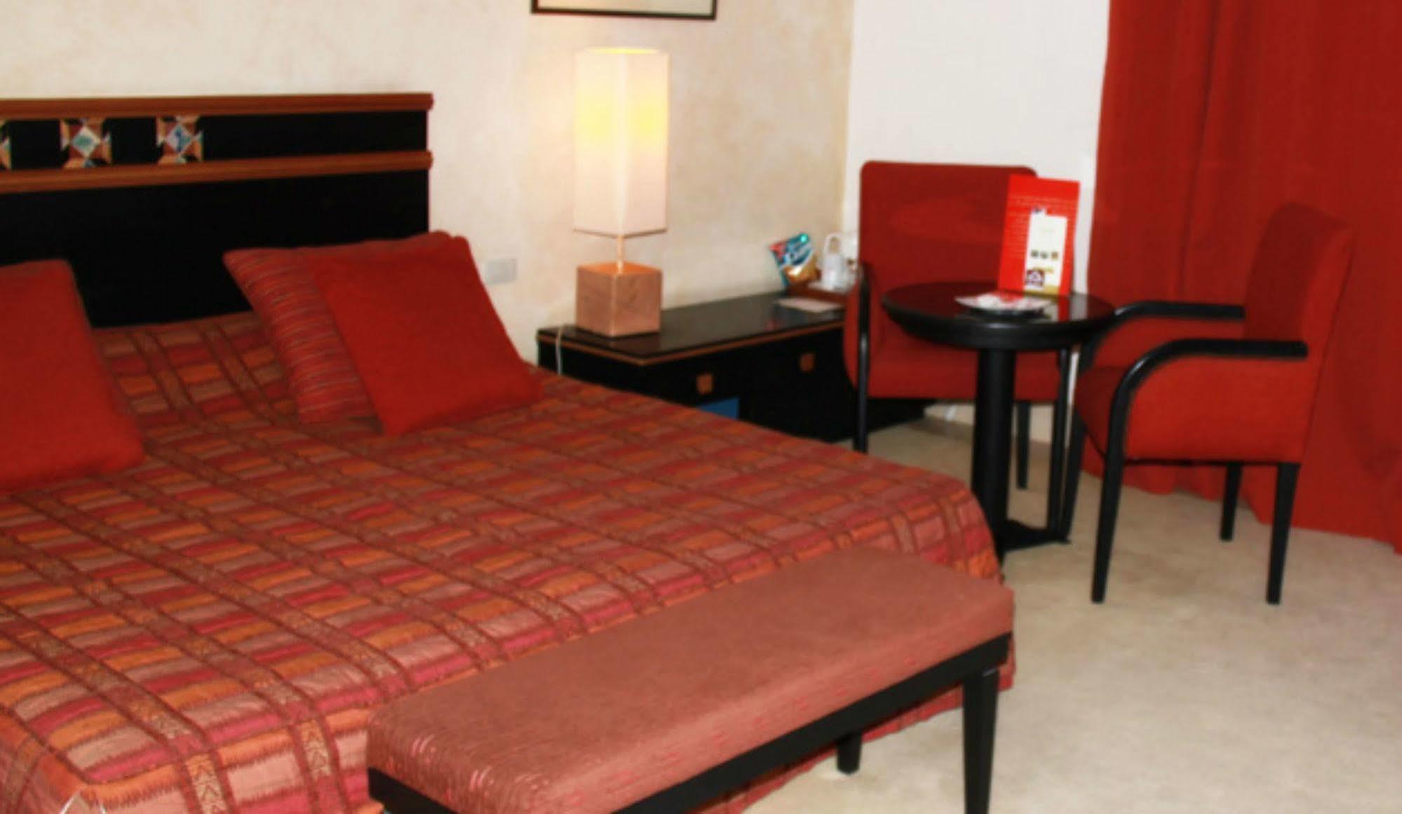 Borj Dhiafa Hotel Сфакс Екстериор снимка